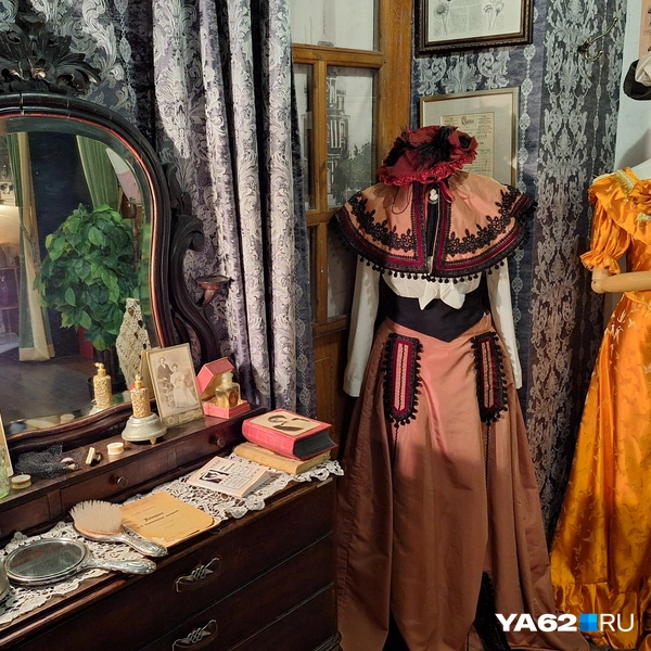 Такое количество экспозиций появилось благодаря коллекциям Ксении | Источник: Мария Борзева / YA62.RU