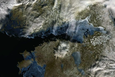 Лед Финского залива постепенно разрушается