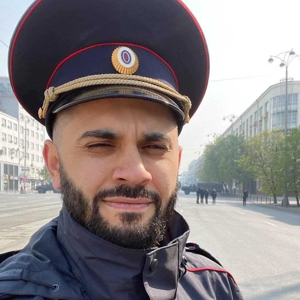 <p>Дмитрий Хохлов</p>
