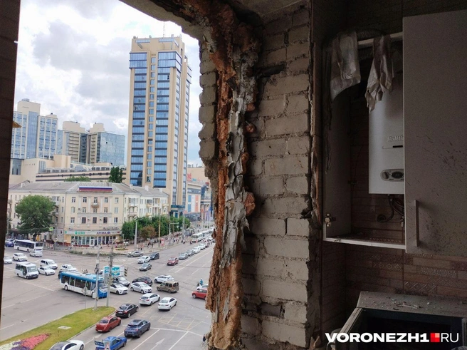 Фото до и после ремонта | Источник: Дмитрий Волгин / Voronezh1.ru