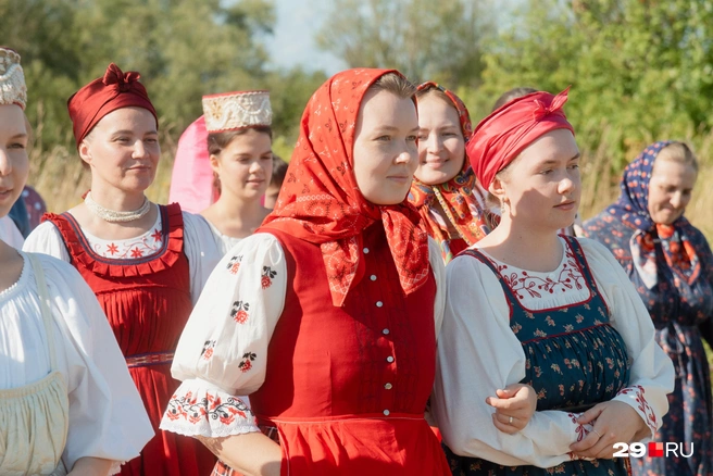 Юлия Еремеева с сестрой Ольгой | Источник: Иван Митюшёв / 29.RU