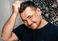 Сергей Жуков заставляет детей зарабатывать деньги