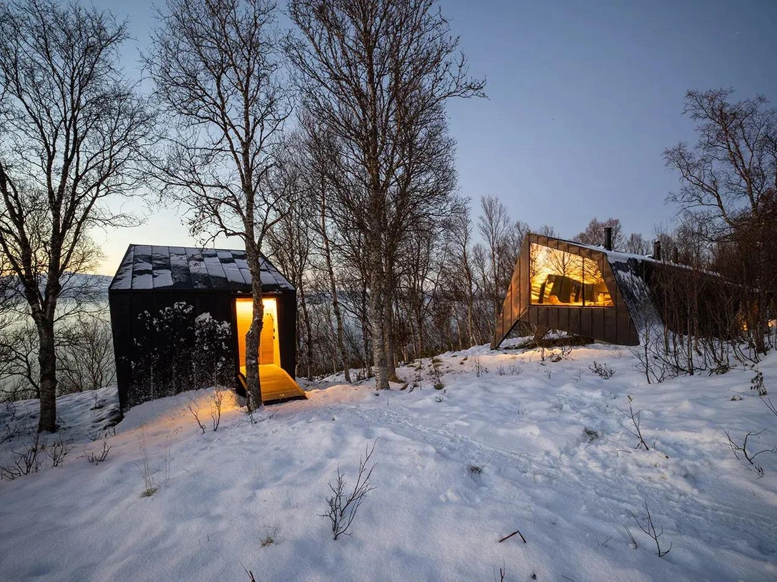 Домики в Норвегии для любования Северным сиянием | Источник: snorrestinessen.com