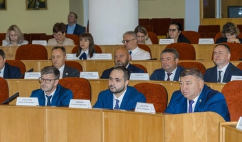 Источник: Законодательное Собрание Оренбургской области / Владимир Жидов