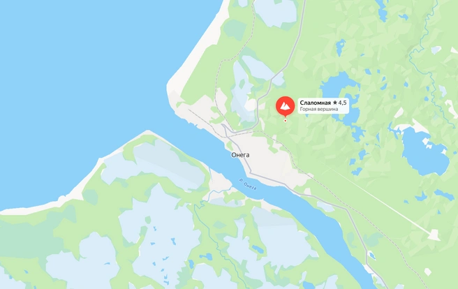Слаломная гора находится недалеко от Онеги и Белого моря | Источник: Yandex.ru / maps