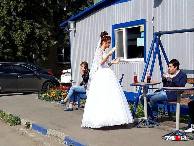 Кому нужны дорогие банкеты, когда можно поесть то, что действительно хочешь | Источник: «На Труда»