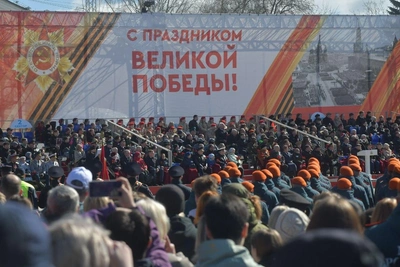 Парад Победы в Архангельске собрал множество зрителей