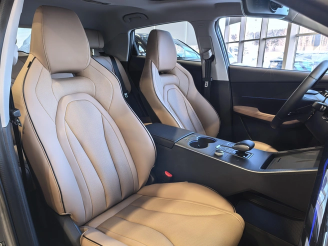 Водительское и пассажирское кресла | Источник: «Автоград» OMODA