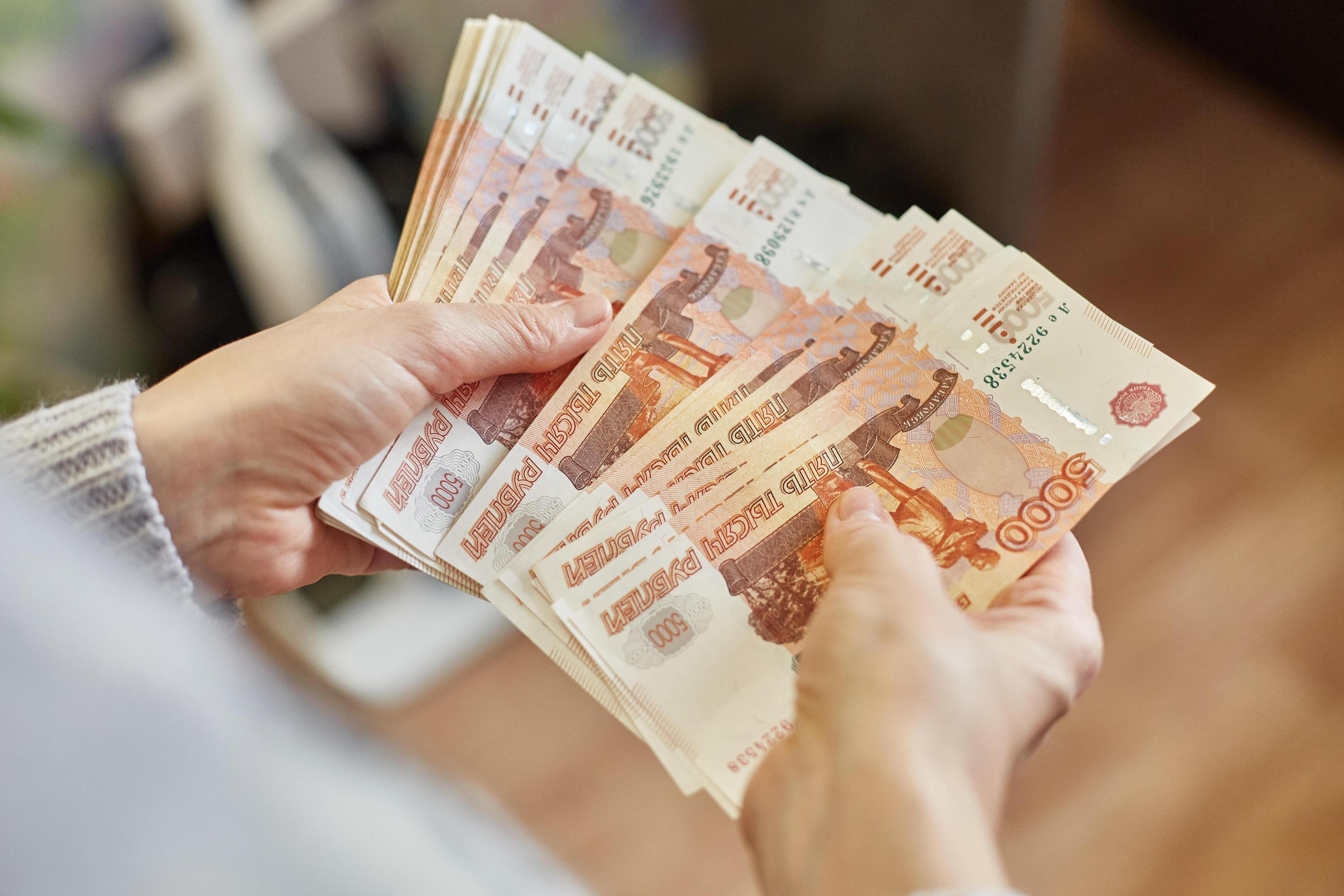 Урок на будущее: стали известны зарплаты ректоров госвузов Тольятти