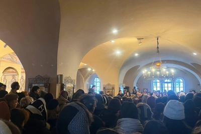 Сотни человек пришли проститься с солистом Shortparis