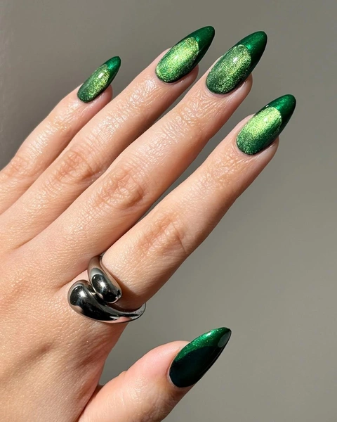 Источник: @avrnailswatches