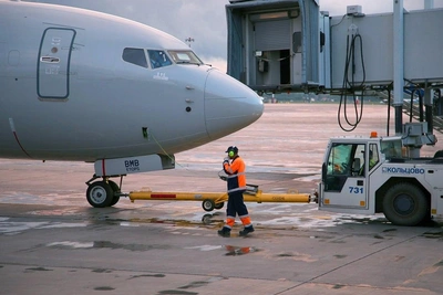Челябинск вновь принял рейсы из-за снегопада в Екатеринбурге