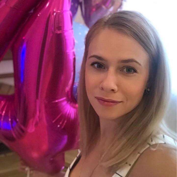 «Она не пришла на похороны и поминки»: Марина Колбасова судится со свекровью, из-за которой в ДТП погибли ее дочки