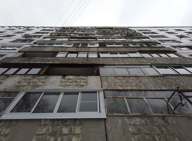 В Рязани женщина погибла после падения с 14-го этажа | ya62.ru