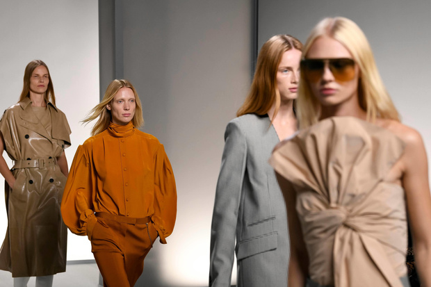 Givenchy вена-лето 2020