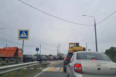 Солотчинское шоссе встало в пробках после ДТП с погибшими