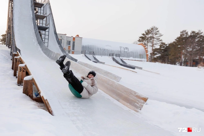Соскучились по каткам и горкам? | Источник: Ирина Шарова / 72.RU