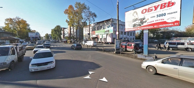 В 2010 году на автовокзале было много рекламы, сейчас ее практически не осталось | Источник: «Яндекс.Карты»