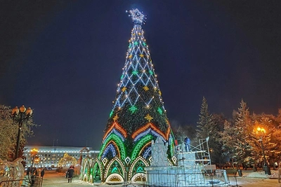 Главную новогоднюю елку Иркутска откроют 20 декабря