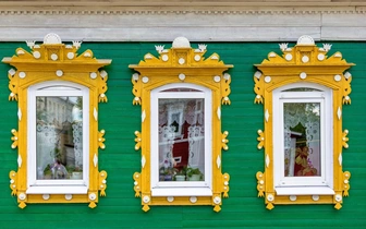 Оконная география: как ориентироваться в России по резным наличникам