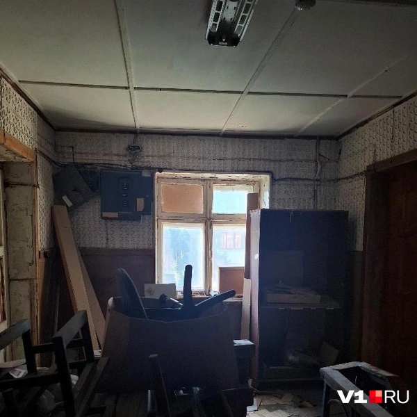 Так выглядит четвертый, муниципальный этаж здания | Источник: Дарья Илюшина / V1.RU