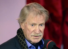 93-летний Иван Иванович настроен завоевать сиделку: «Она будет Краско»