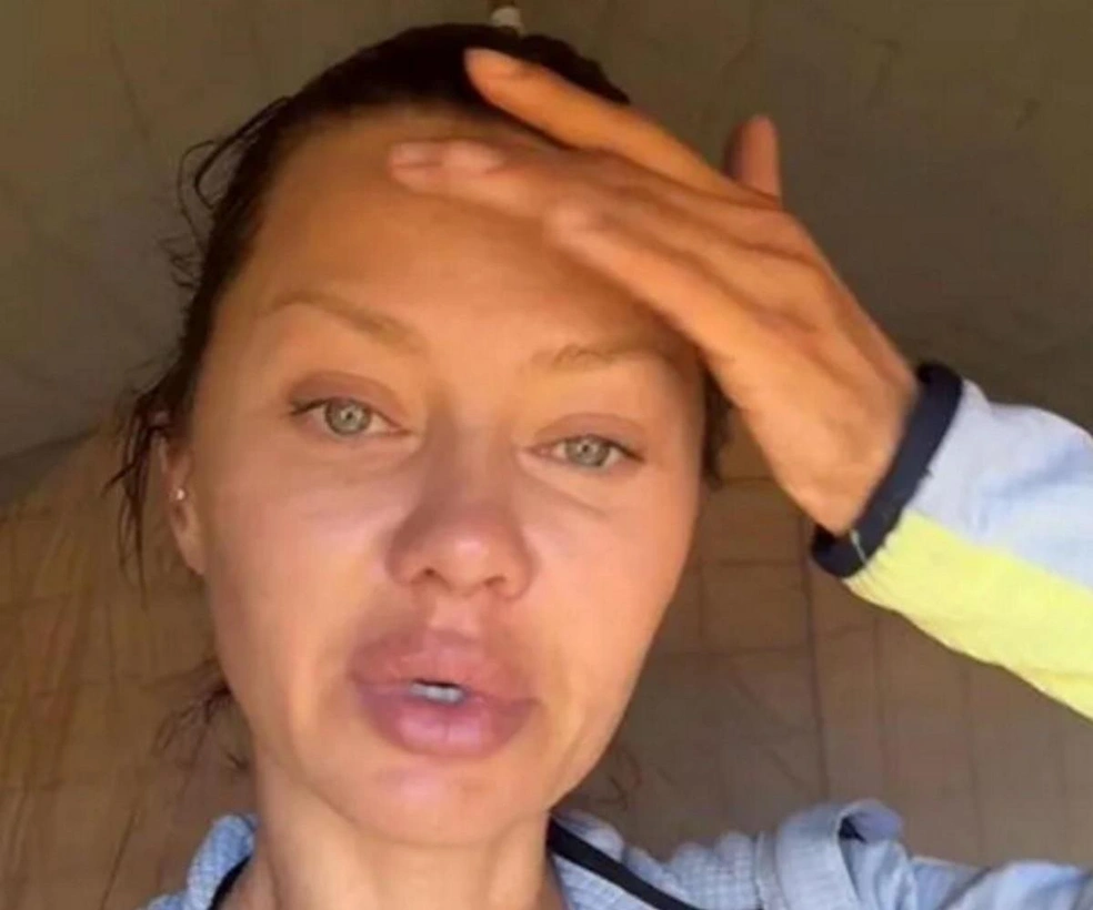 Раньше Боня говорила, что похожа на Анджелину Джоли, но Эверест расставил всё по местам | Источник: victoriabonya / Instagram (экстремистская организация, деятельность запрещена на территории РФ)