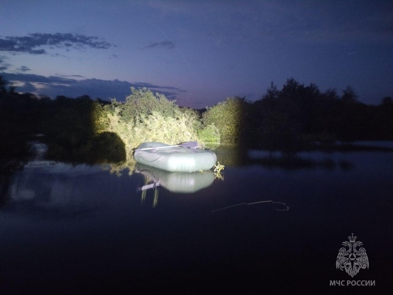 Осталась только лодка. Тюменский рыбак утонул в реке 