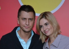 Павел Прилучный и Агата Муцениеце изображали счастливую пару ради сына
