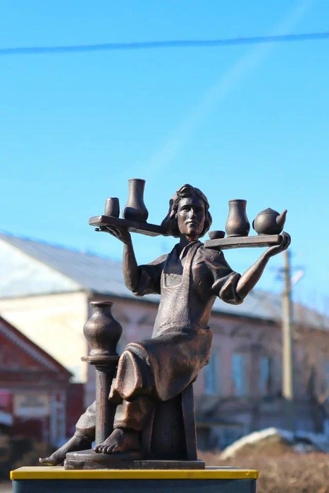 По городу разбросаны такие небольшие фигурки ремесленников | Источник: Министерство по туризму Пермского края