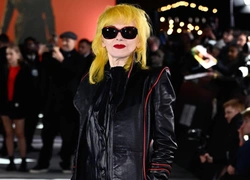 Умерла дизайнерка Пэм Хогг, создававшая образы для Рианны, Леди Гаги и Кейт Мосс