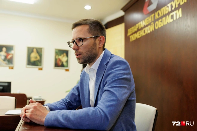 В Театре кукол после прихода нового директора Романа Явныча был скандал. Ряд актеров выступали против его назначения | Источник: Ирина Шарова / 72.RU