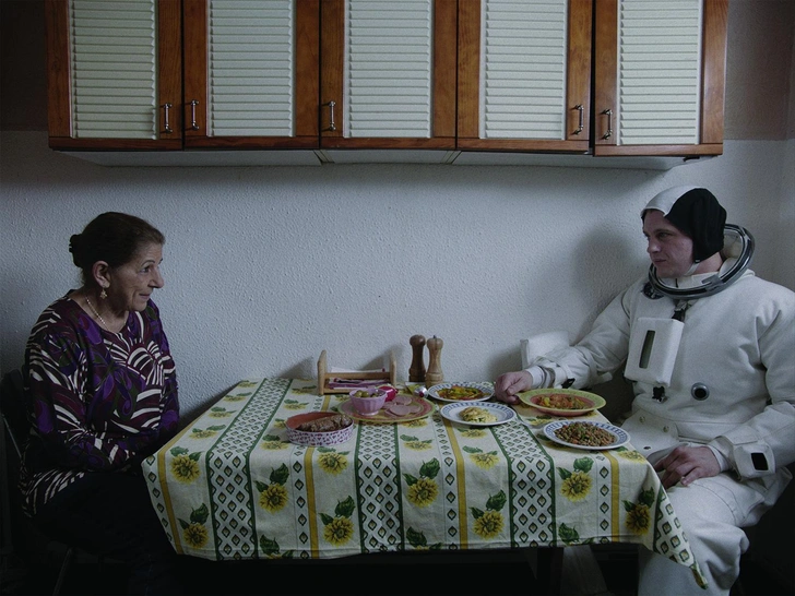 Источник: Кадр из фильма «Асфальт» (Asphalte), 2015 г.