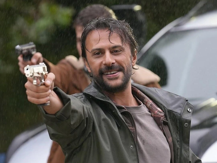 Источник: Кадр из сериала «Это море переполнится»