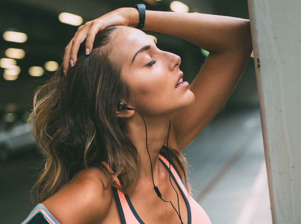 Как ухаживать за кожей лица перед фитнесом | marieclaire.ru