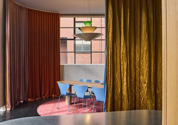 Источник: Шарин Кэрнс