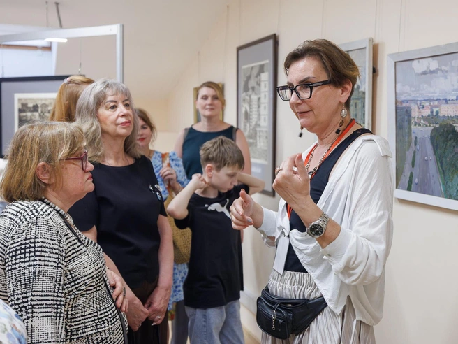 На картинах Лосева изображены реальные жители Волгограда. | Источник: Алексей Волхонский / V1.RU