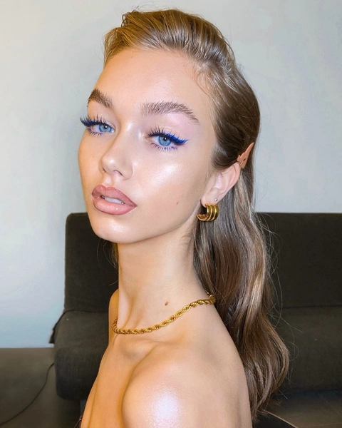 Beauty inspiration: яркий макияж за 5 минут