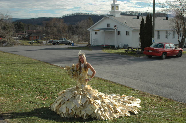 Свадебное платье из золота