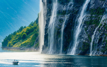 Гравитация воды: 7 живописных водопадов Норвегии