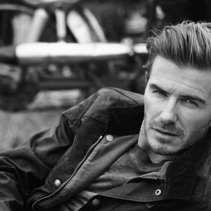 Видео дня: Дэвид Бекхэм управляет байком