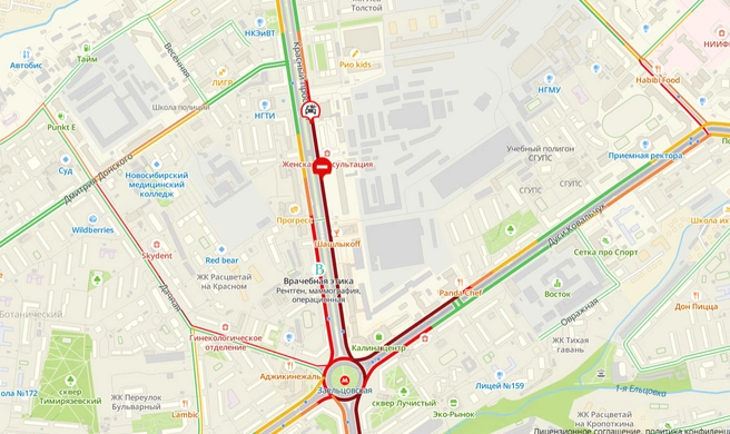 Затор заканчивается лишь на кольце  | Источник: 2ГИС