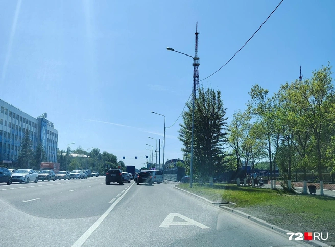 Новые буквы «А» появились на тюменских дорогах&nbsp;— эта на Пермякова | Источник: читатель 72.RU 