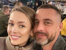 Антон Батырев развеял слухи, что новая пассия разбила его брак с Евгенией Лозой