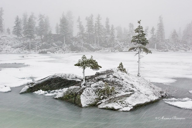 Весна на озере Художников. Природный парк Ергаки, Красноярский край | Источник: Михаил Вершинин