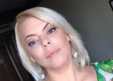 Яна Поплавская потеряла отчима