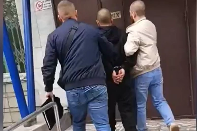 В Новосибирске задержали напавшего на женщину