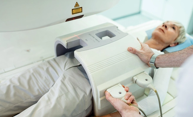 Весь октябрь в клинике «МРТ Альянс» действуют скидки на МРТ молочной железы и малого таза | Источник: freepik.com