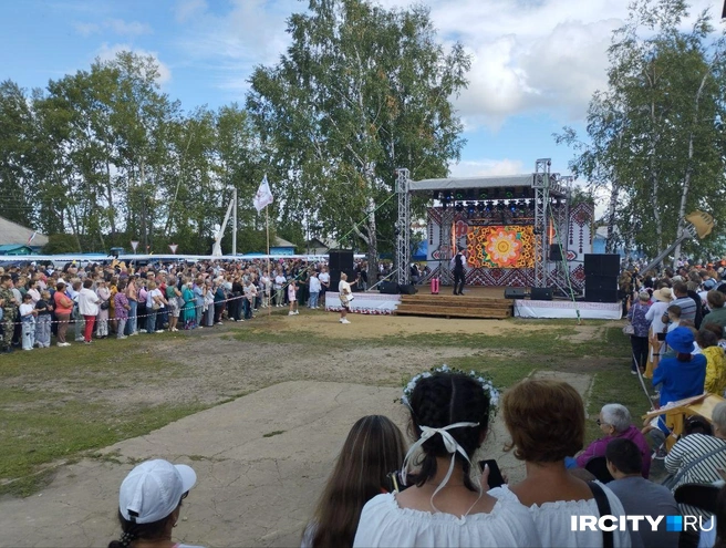 Для них выступали творческие коллективы из Зиминского района, Саянска, Усолья-Сибирского и других уголков Приангарья | Источник: Алина Климова