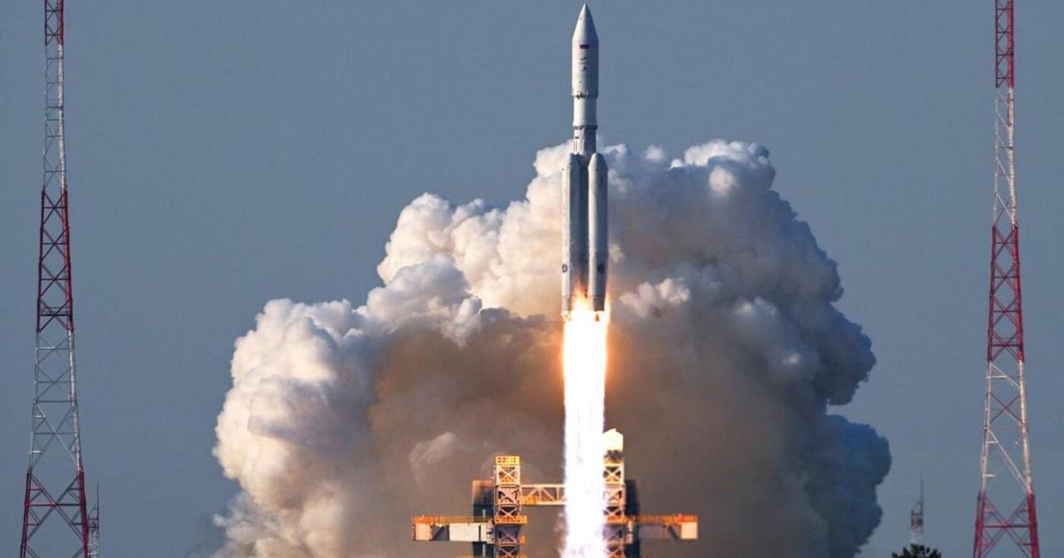 Ракета «Ангара-А5» впервые поднялась в небо с космодрома «Восточный ...